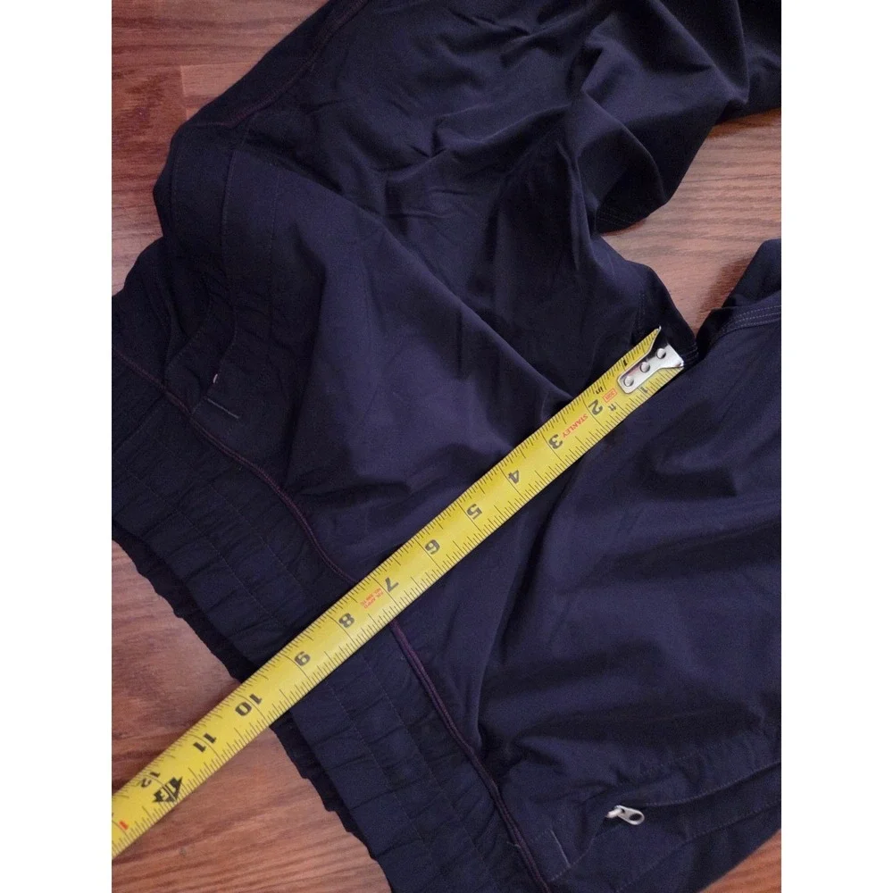 Lululemon Athletica‎ Navy Blue Yoga Pants Athletic Activewear Size 4 LW5721S